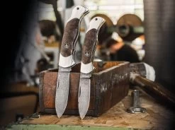 Scout Spearpoint Maserbirke Damast 8 Scout Spearpoint Maserbirke Damast -Es ist dein Messer! boeker manufaktur solingen scout spearpoint maserbirke damast 112202dam 3 1280x1280